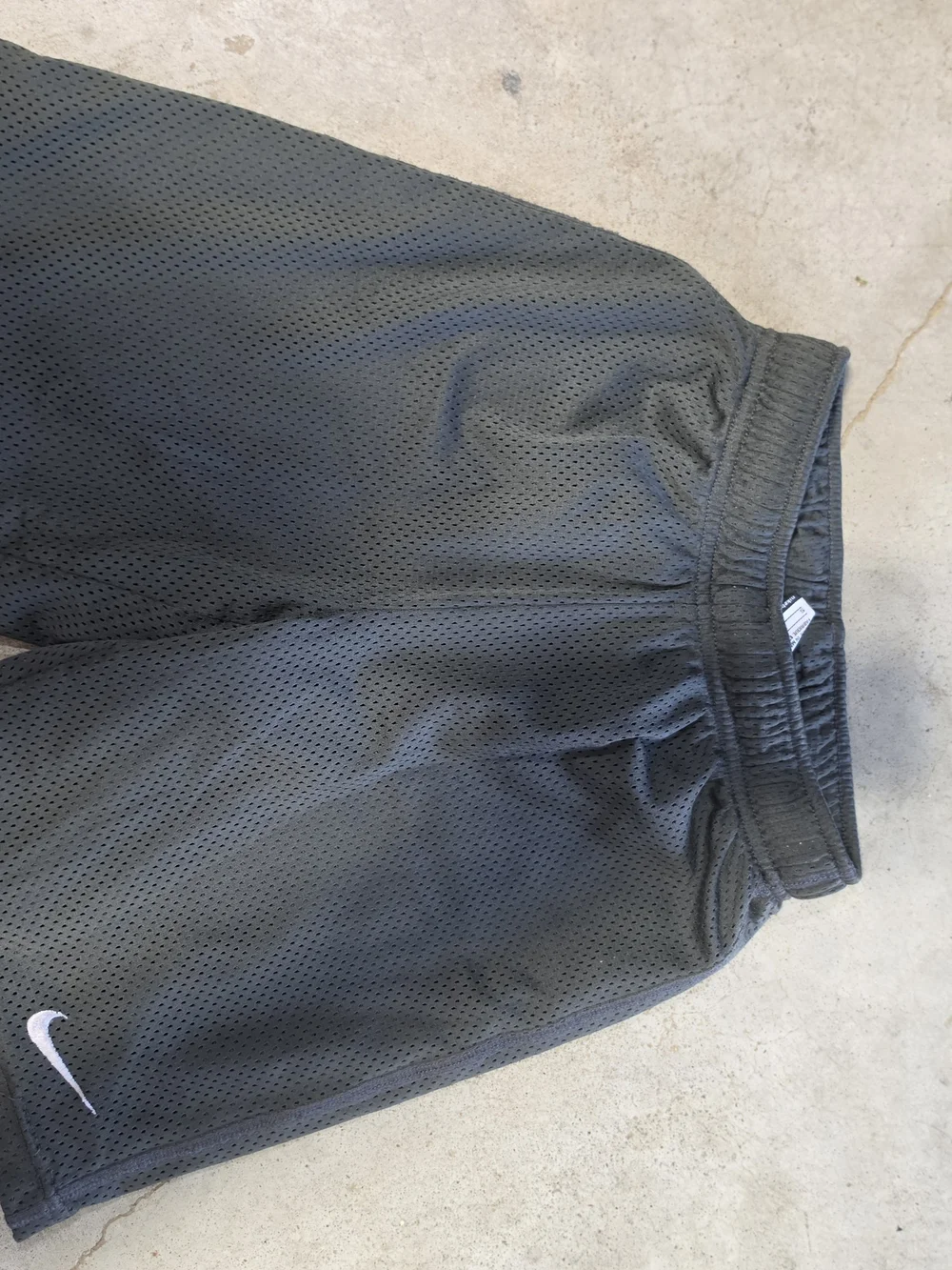 Nike Dri-FIT Boys Mesh Basketball Athletic Shorts Size Small